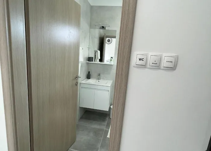 Modern Iva With Balcony, Free Parking & Wi-fi, * Zadar