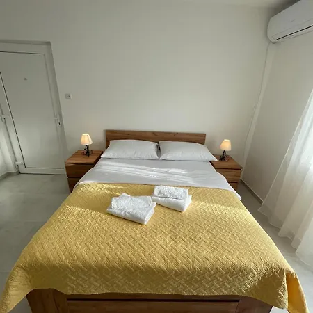 Lägenhet Modern Iva With Balcony, Free Parking & Wi-fi,