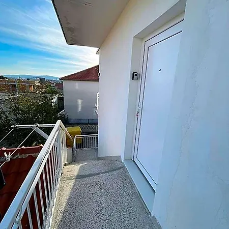 Modern Iva With Balcony, Free Parking & Wi-fi, Zadar