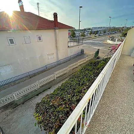 Modern Iva With Balcony, Free Parking & Wi-fi, Zadar