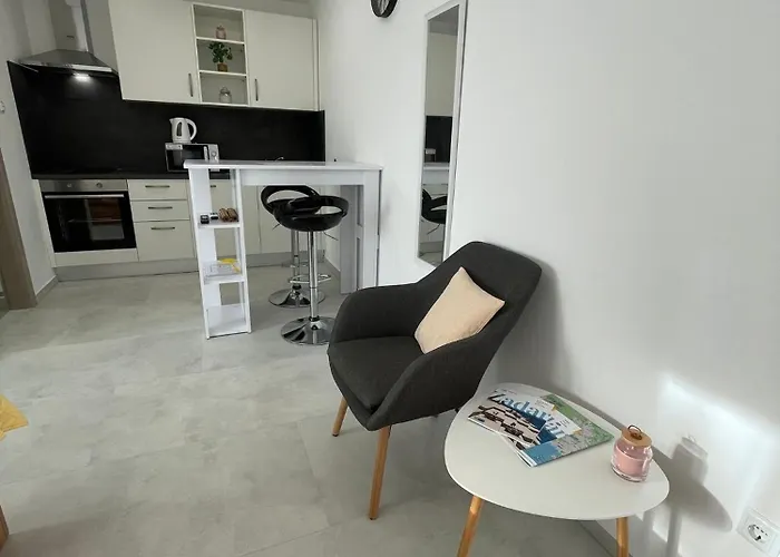 Modern Iva With Balcony, Free Parking & Wi-fi, * Zadar